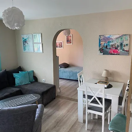 Apartament Happy 4 *