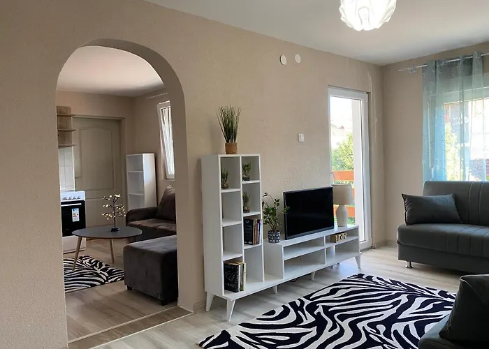 Happy 4 * Kragujevac